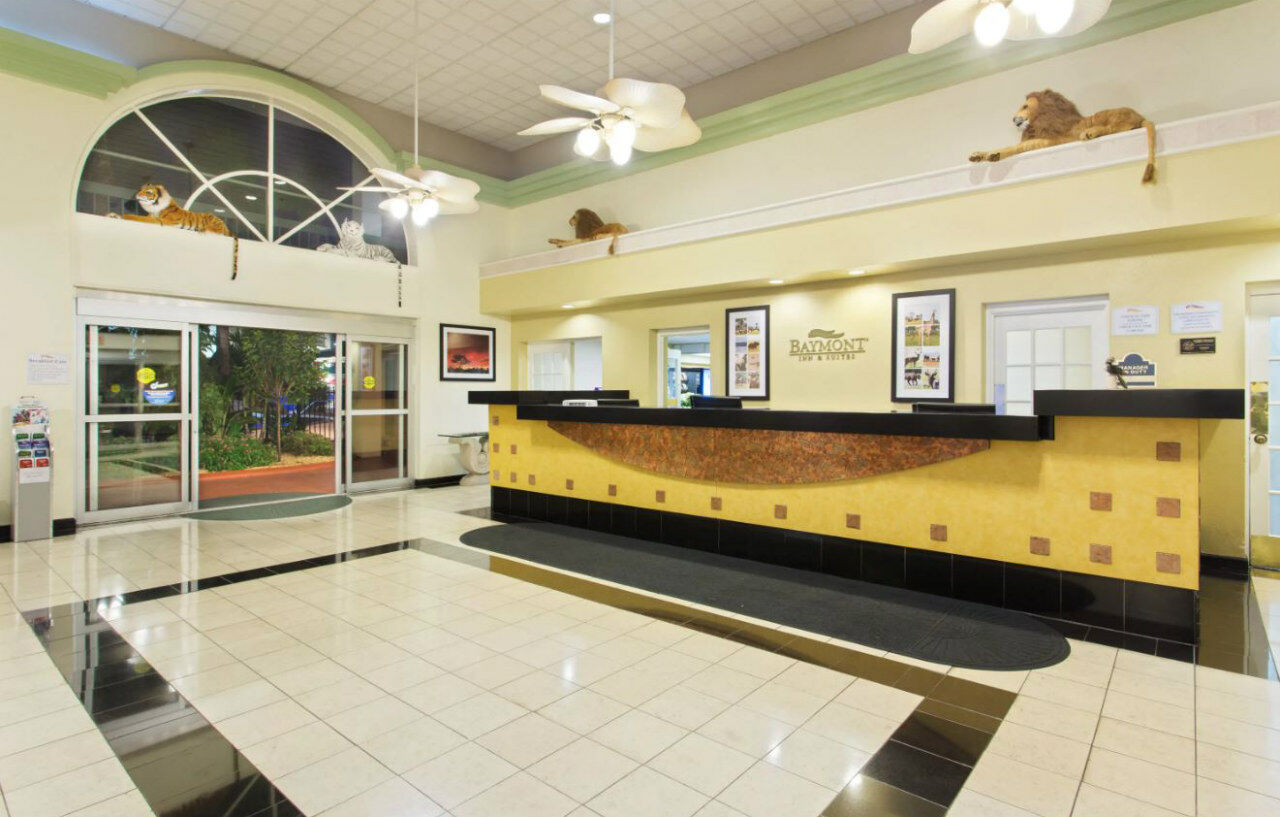 Hotel Baymont By Wyndham Tampa Near Busch Gardens Exteriér fotografie